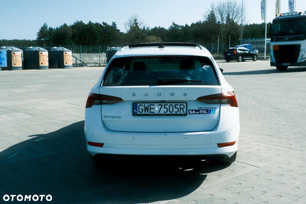 Skoda Octavia 2.0 TDI Style DSG - 7