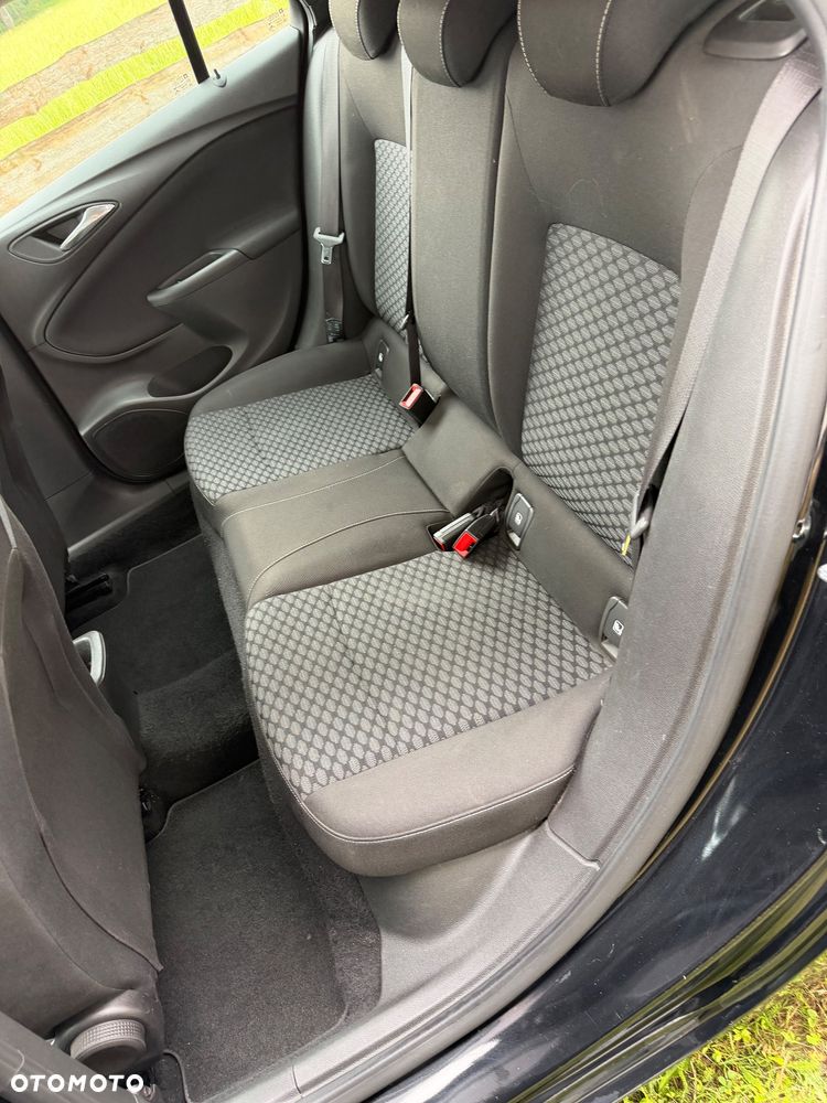 Opel Astra 1.6 CDTI Enjoy - 19