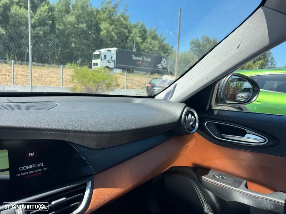 Alfa Romeo Giulia - 30