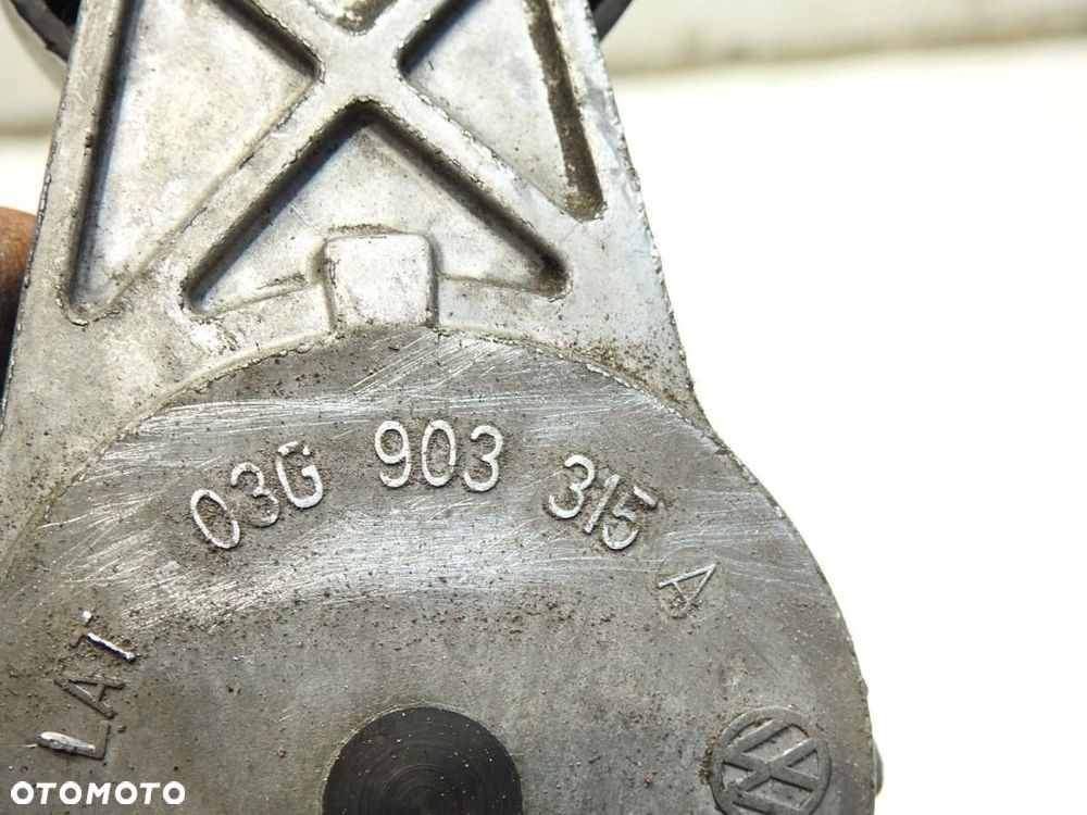ROLKA NAPINACZA PASKA VW PASSAT B6 1.9 TDI 03G903315A - 5