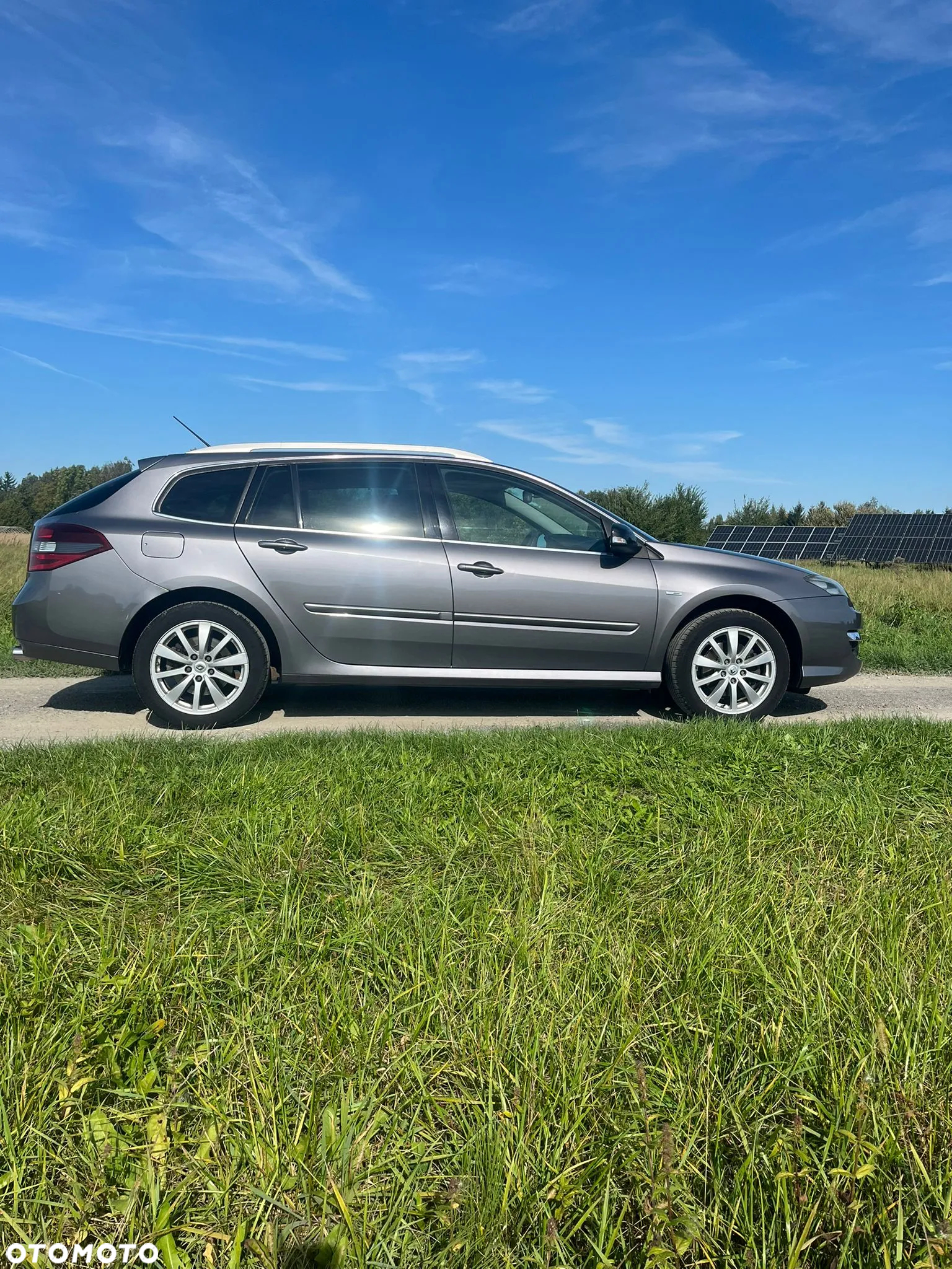 Renault Laguna Grandtour ENERGY dCi 130 FAP Start-Stop Bose Edition - 4