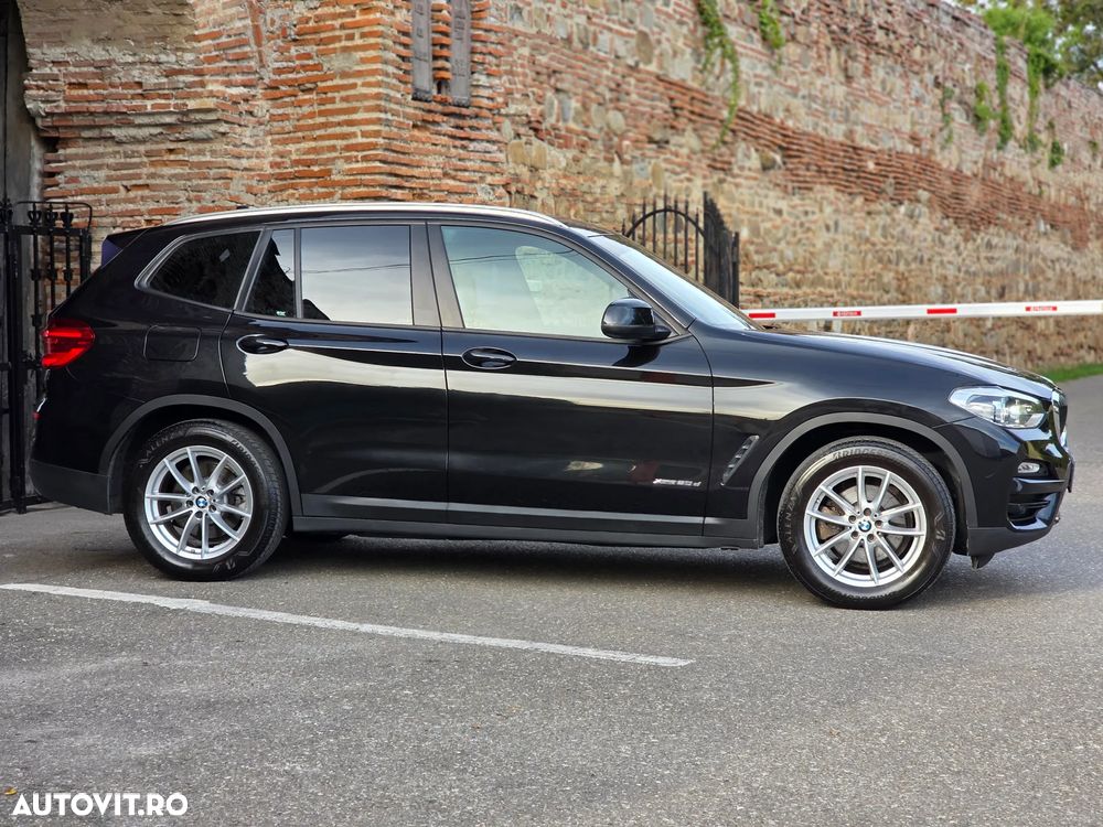 BMW X3 xDrive20d AT Advantage - 12