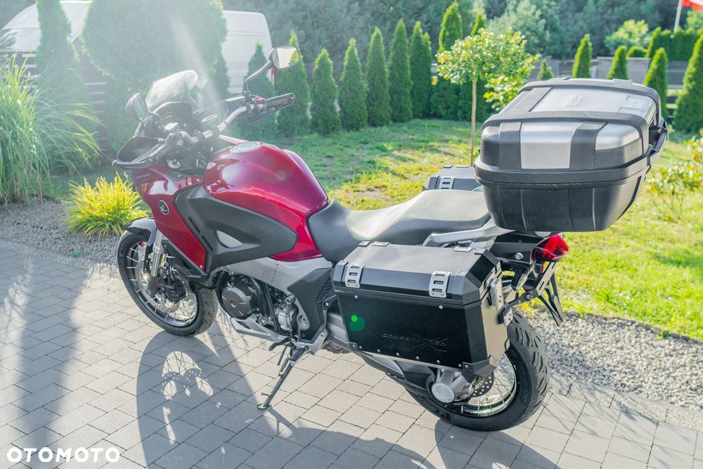Honda VFR - 8