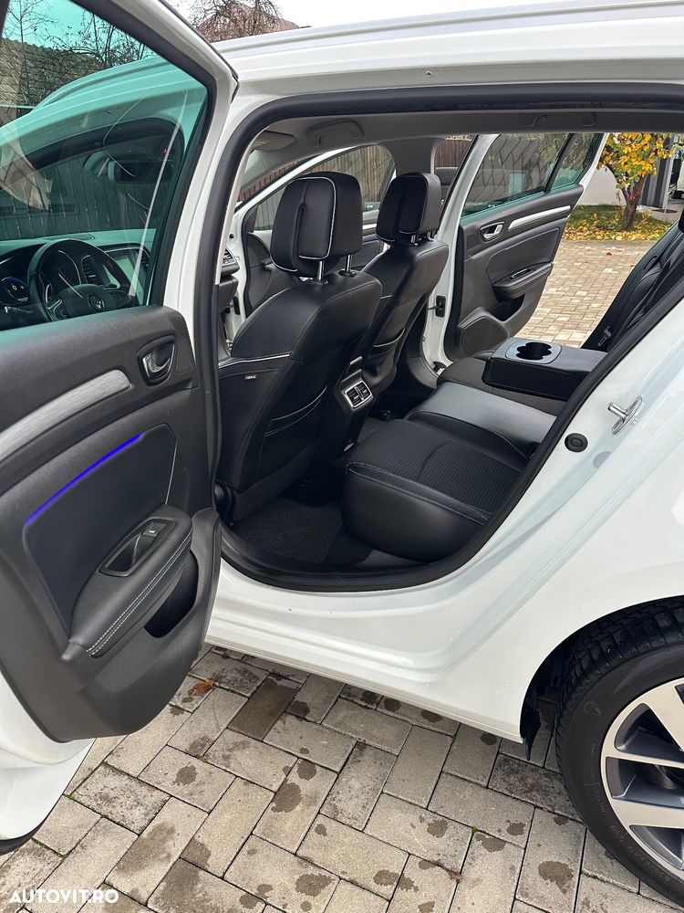 Renault Megane ENERGY dCi 130 BOSE EDITION - 16