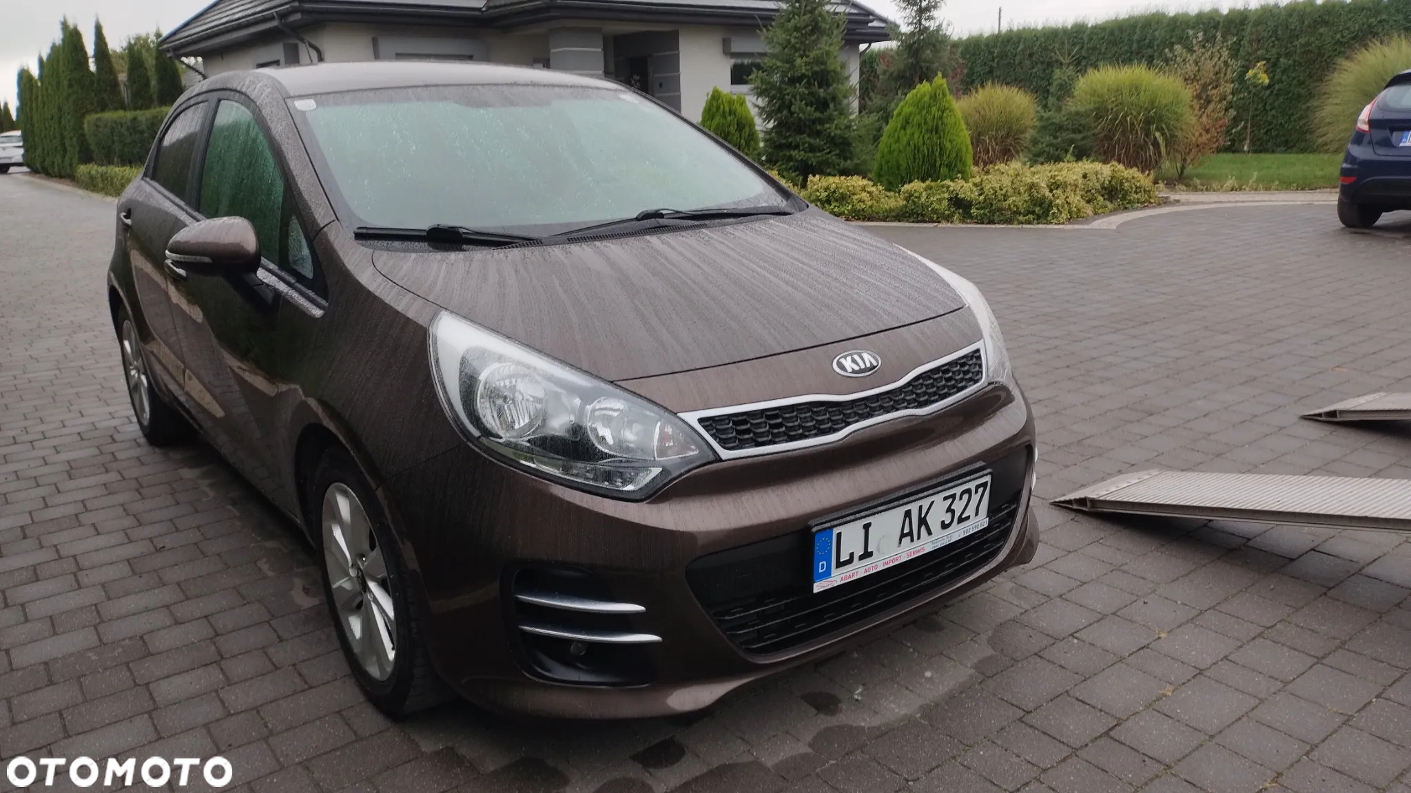 Kia Rio - 3