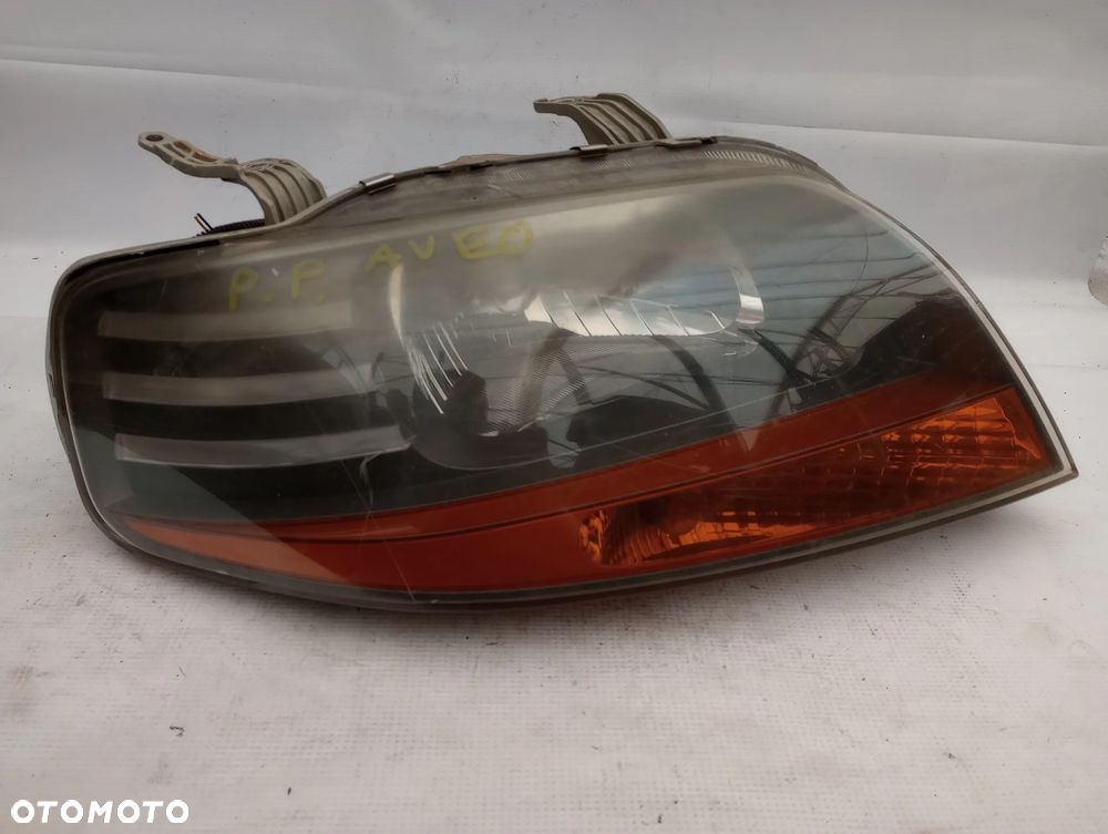 Chevrolet Aveo T200 Lampa Prawy Przód - 2