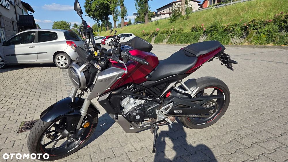 Honda CB - 1