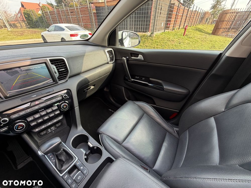 Kia Sportage 2,0 CRDI AWD Platinum - 28