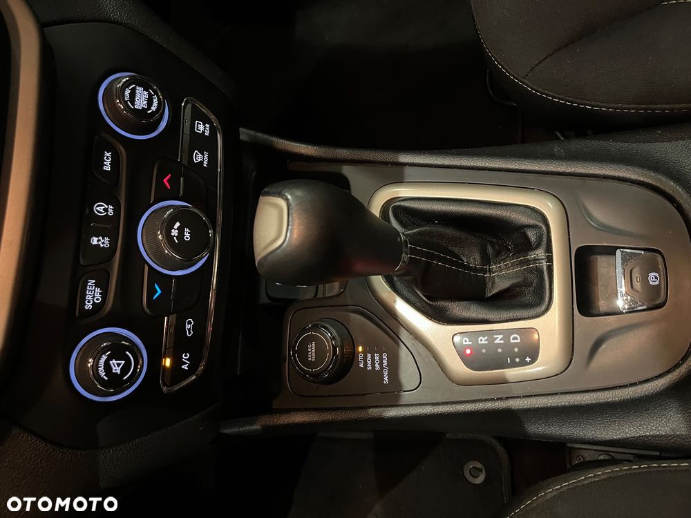 Jeep Cherokee 3.2 V6 Pentastar Active Drive Lock Autom Trailhawk - 17