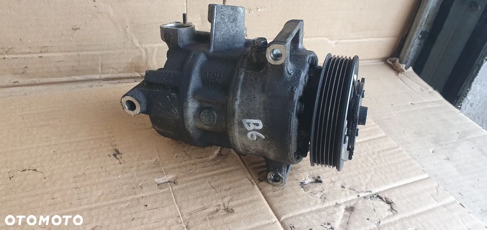 Sprężarka pompa klimatyzacji klimy VW Passat B6 2.0 TDI 5N0820803 - 5