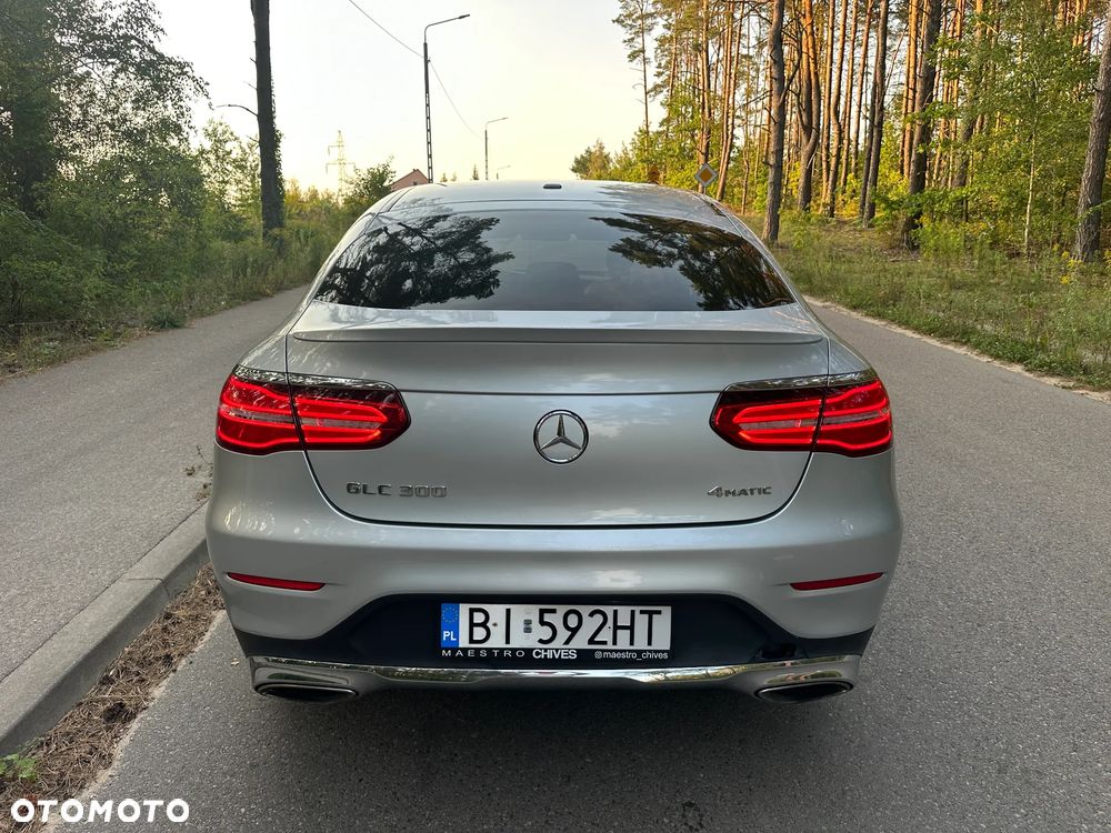 Mercedes-Benz GLC 300 4Matic 9G-TRONIC Exclusive - 6