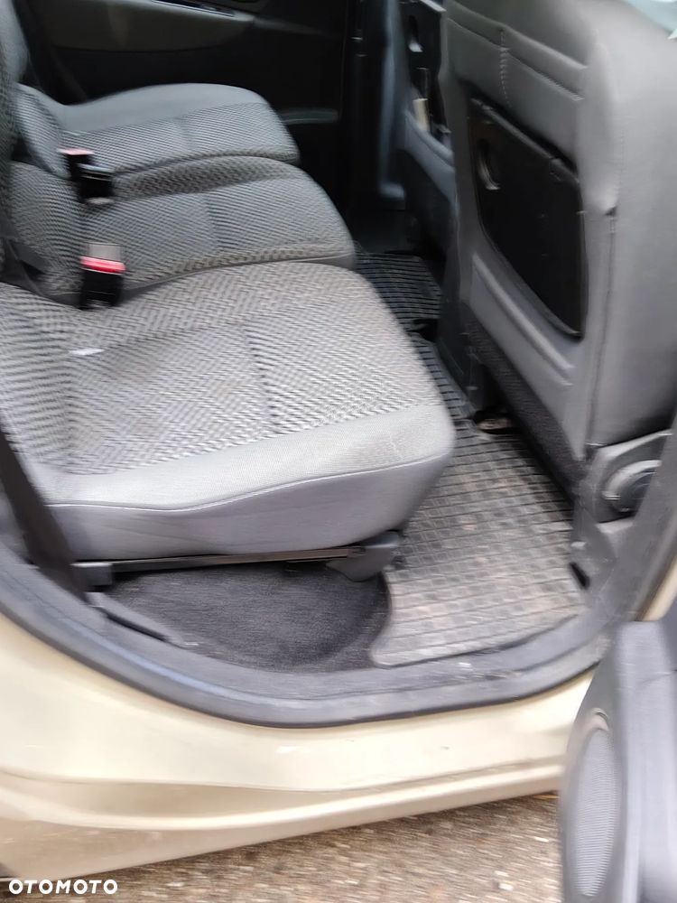 Renault Scenic 1.6 16V Expression - 12