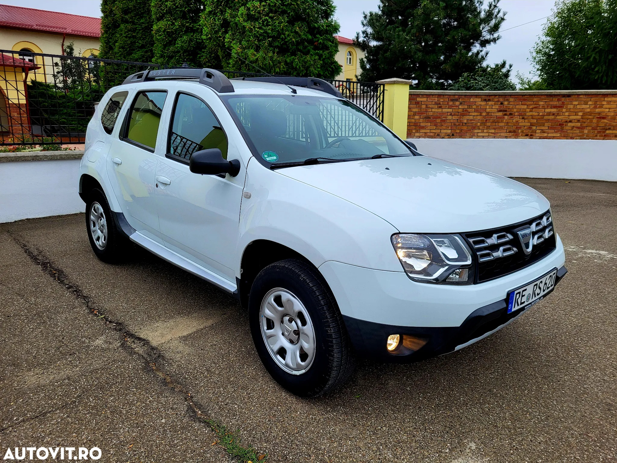 Dacia Duster 1.6 16V 4x2 Laureate - 12