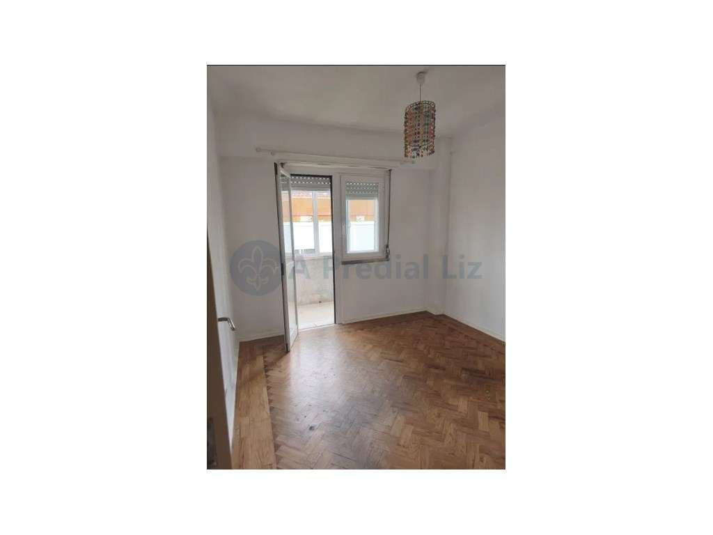 Venteira | T3 Remodelado com 80 m² - Grande imagem: 5/11