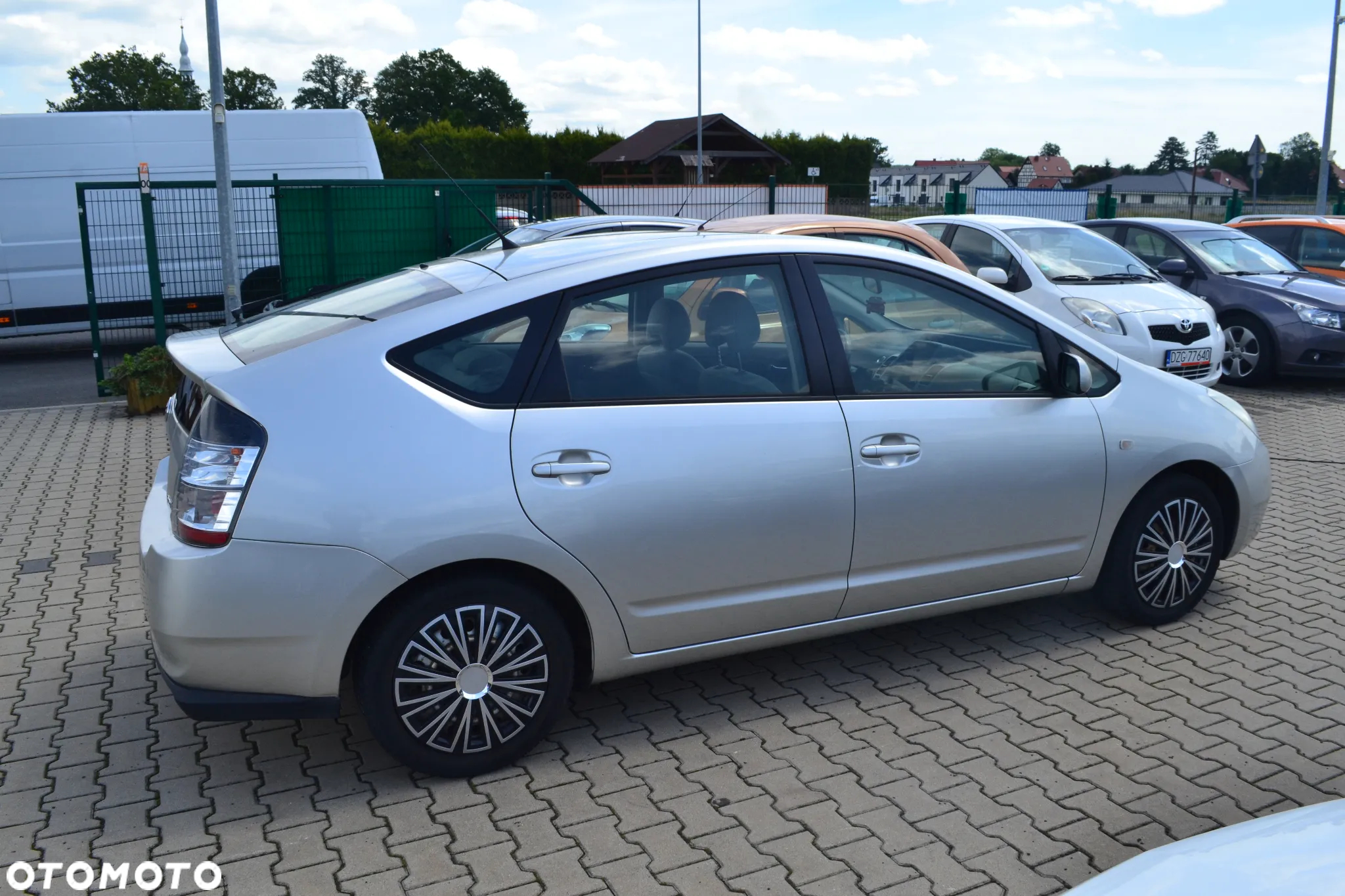 Toyota Prius - 5