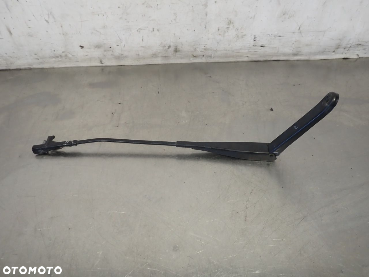 RAMIĘ WYCIERACZKI PRZÓD LEWE FORD FOCUS MK2   4M5117526AD - 4