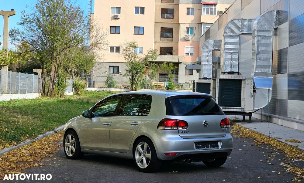 Volkswagen Golf 1.4 TSI Highline DSG - 2