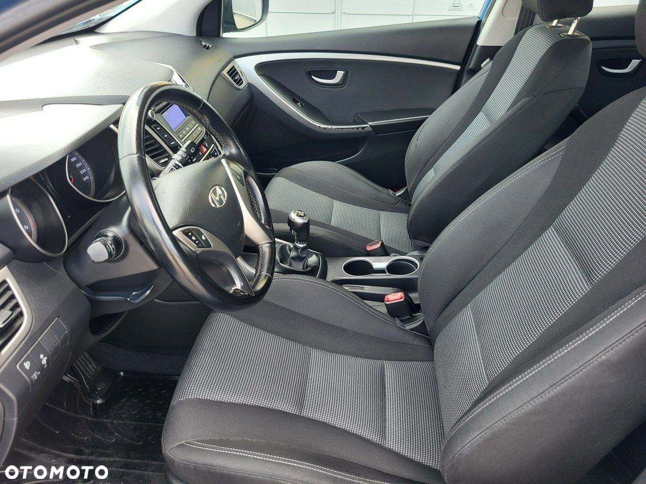 Hyundai i30 - 21