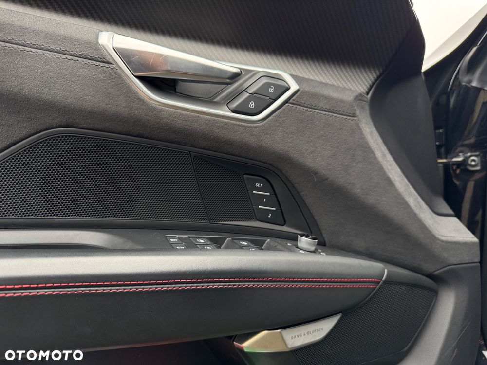 Audi RS e-tron GT - 30