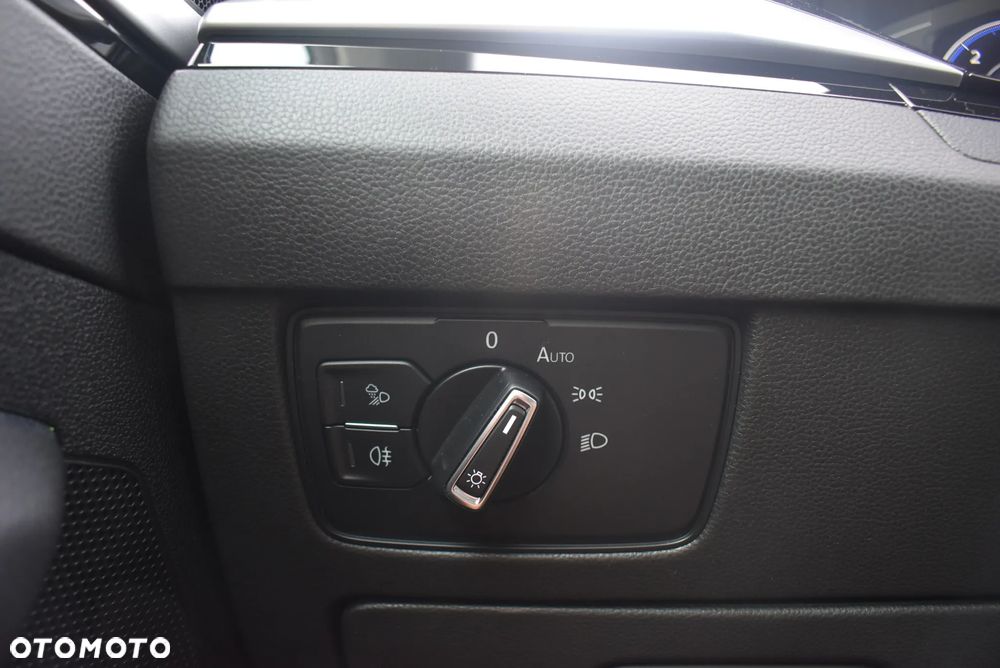 Volkswagen Arteon 2.0 TDI Elegance DSG - 24