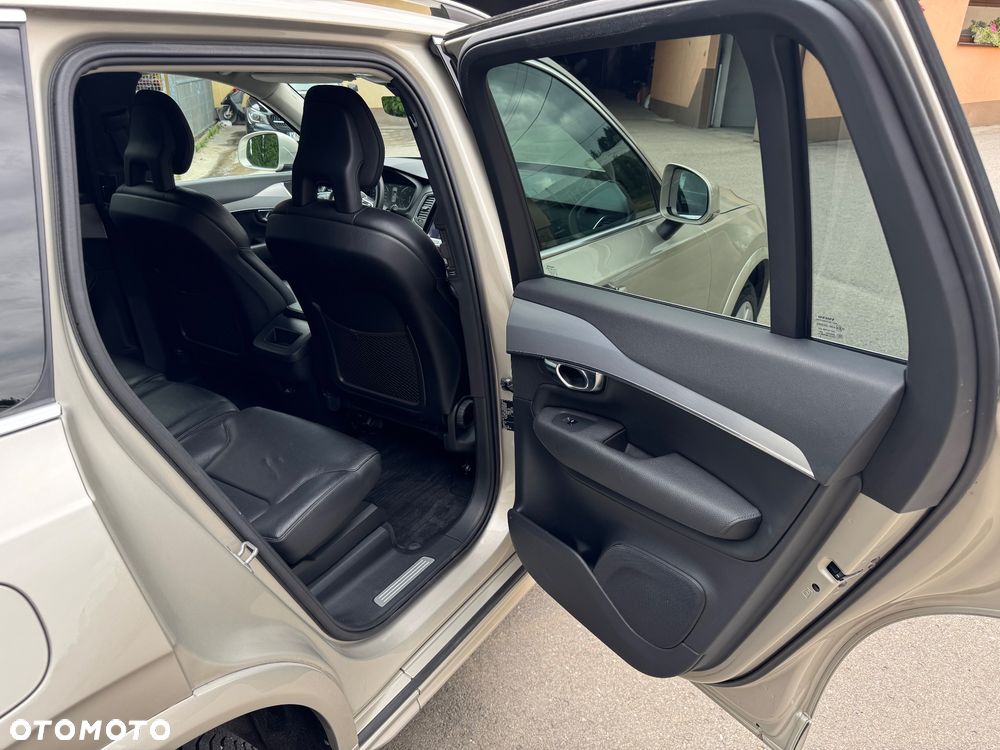 Volvo XC 90 D5 AWD Kinetic - 25