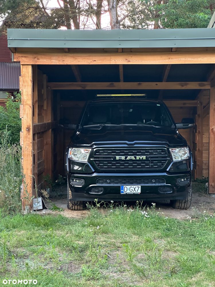 Dodge RAM 5.7 4x4 - 16