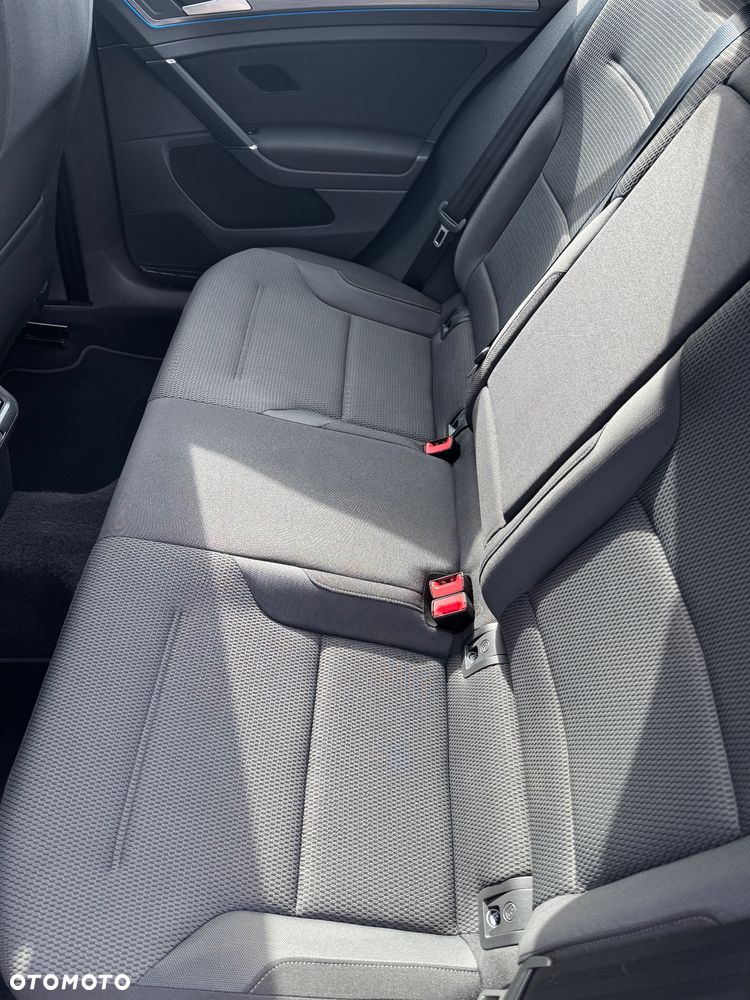 Volkswagen Golf 1.5 TSI BMT Comfortline DSG - 23