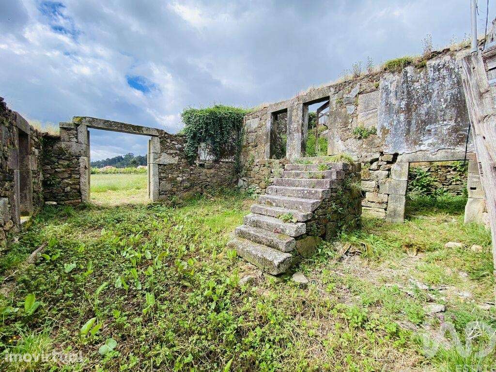 Casa / Villa T1 em Candemil e Gondar de 250,00 m2 - Grande imagem: 2/23