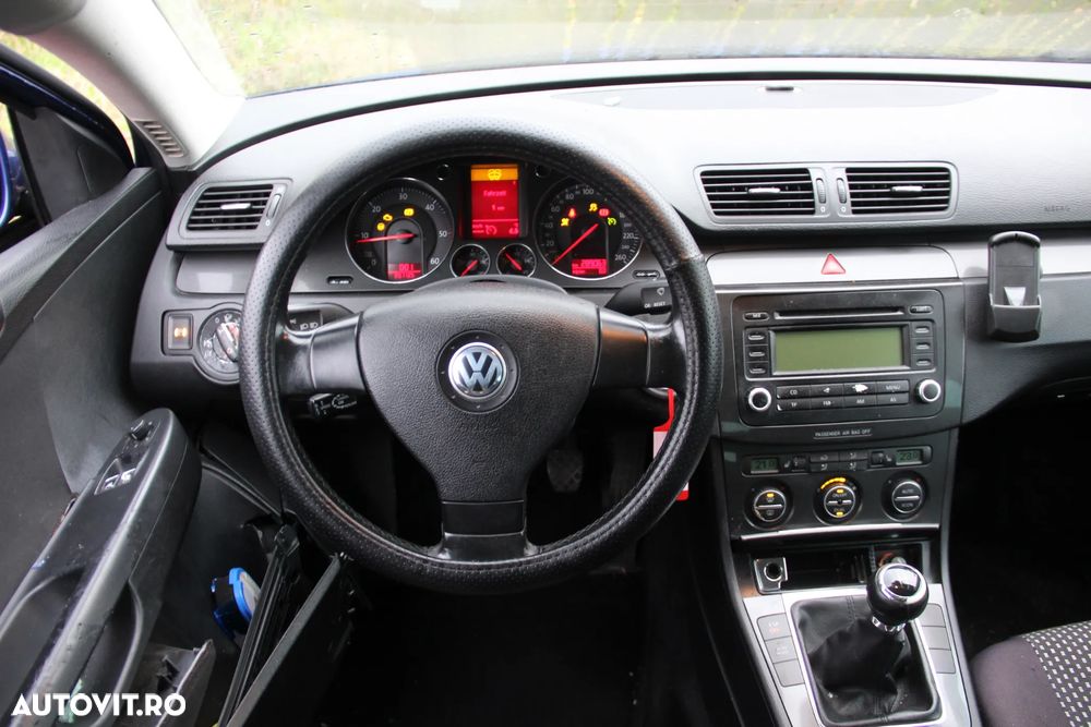 Volkswagen Passat Variant 2.0 TDI DPF Trendline - 15