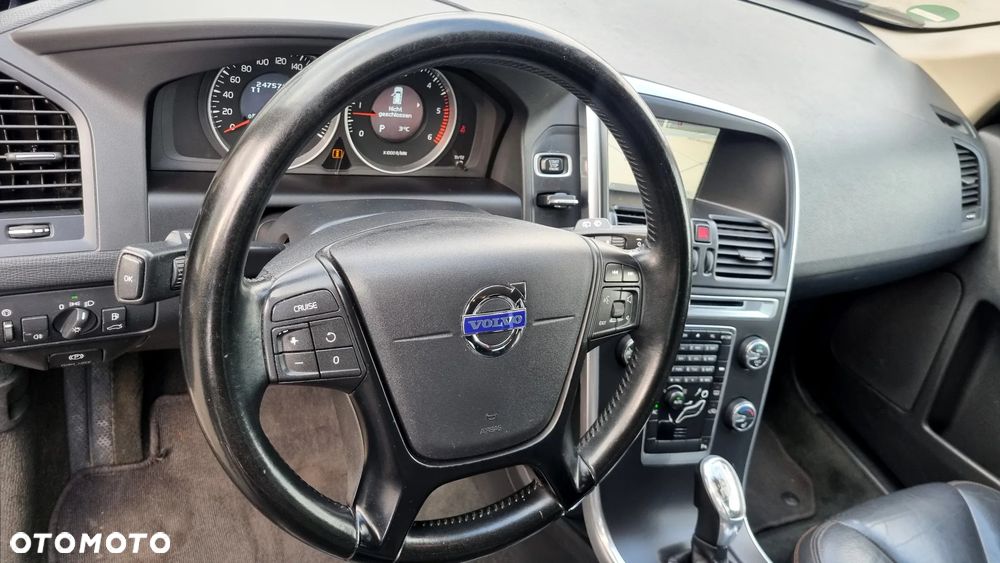 Volvo XC 60 D3 Momentum - 19