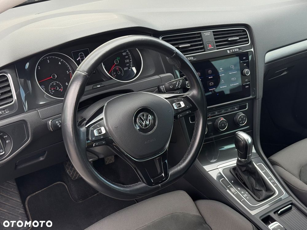 Volkswagen Golf 2.0 TDI SCR DSG Comfortline - 14