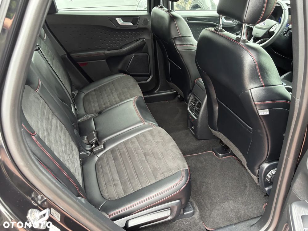 Ford Kuga 2.5 Duratec PHEV ST-LINE X - 18