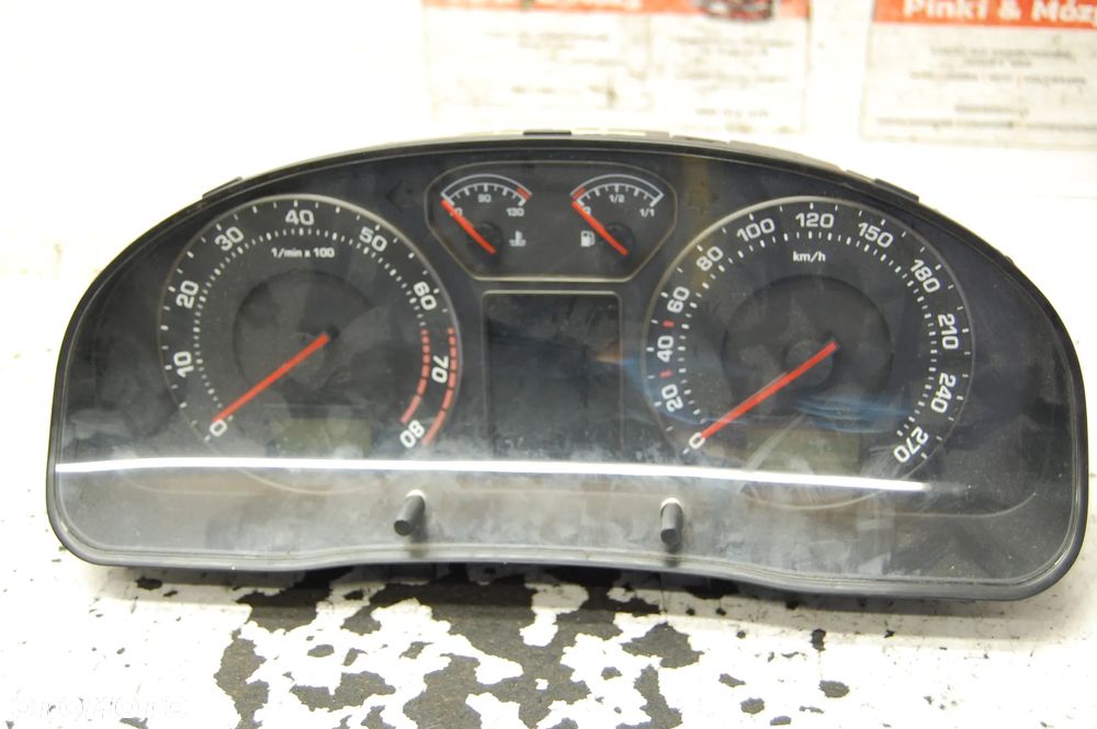 LICZNIK ZEGAR FULL FIS 3U0920840C SKODA SUPERB I 1.8 TURBO - 1