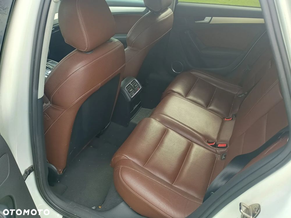 Audi A4 Allroad 3.0 TDI DPF S tronic - 8