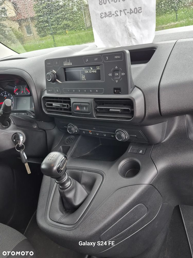 Opel COMBO - 8
