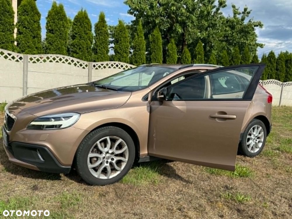 Volvo V40 Cross Country D3 Momentum - 10