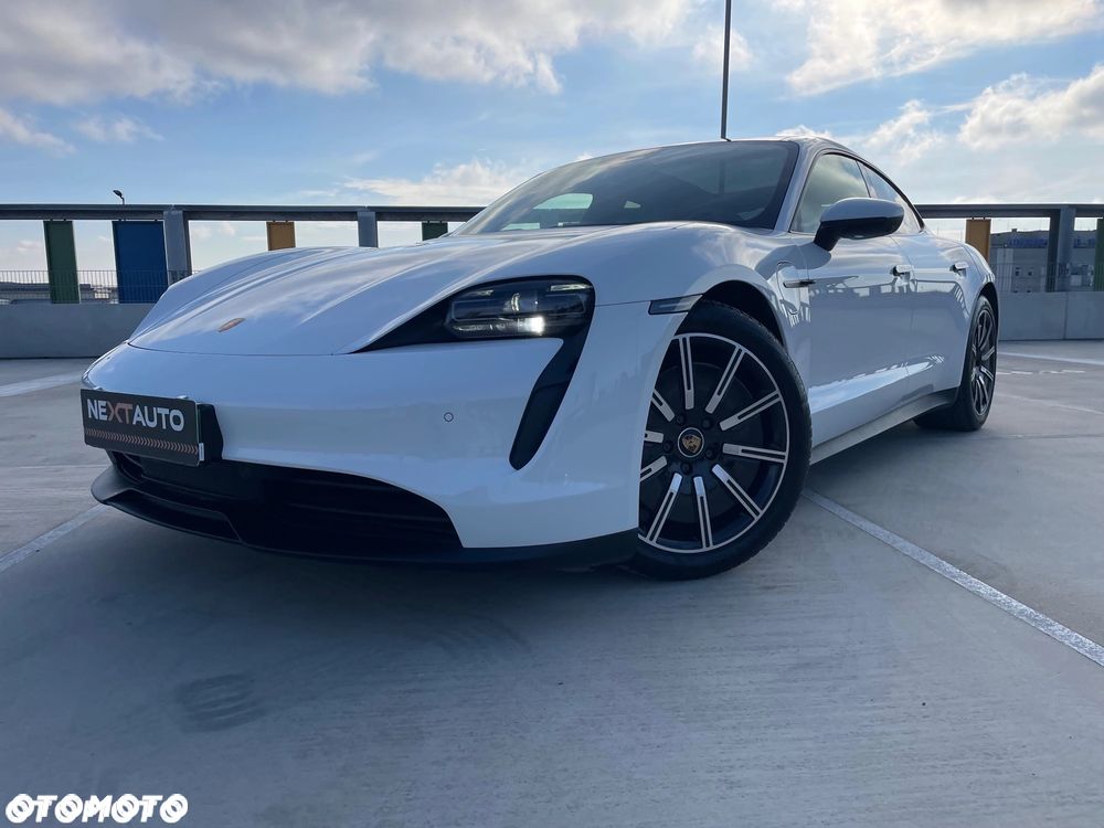 Porsche Taycan Performance Plus - 4