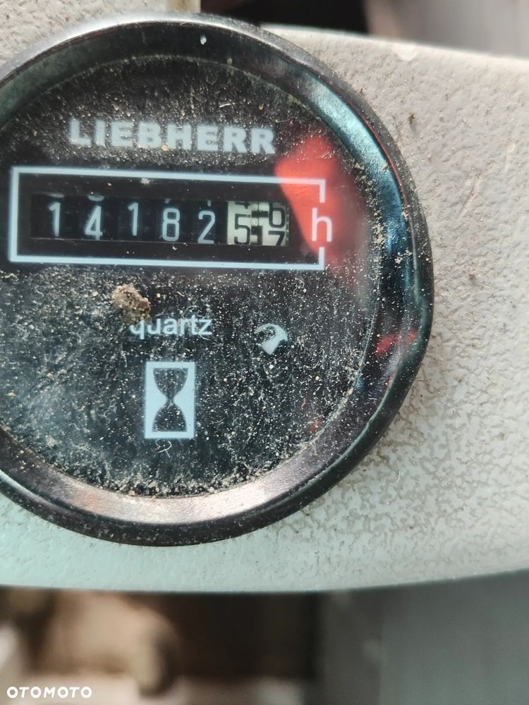Liebherr A904C - 10