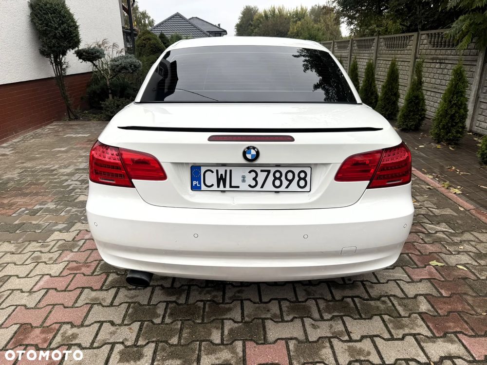BMW Seria 3 320i Cabrio - 5