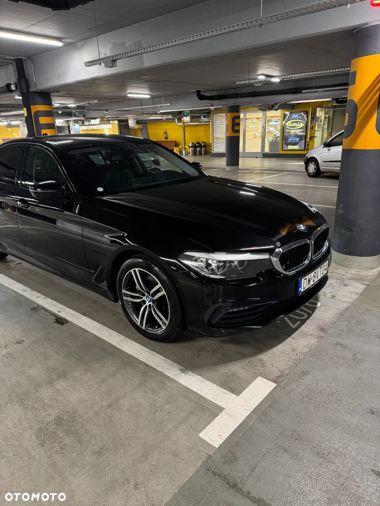 BMW Seria 5 520d Sport Line - 1