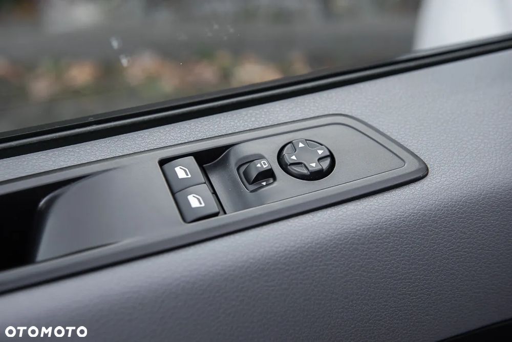 Peugeot Expert 2.0 BlueHDi 180 L1 EAT8 - 16