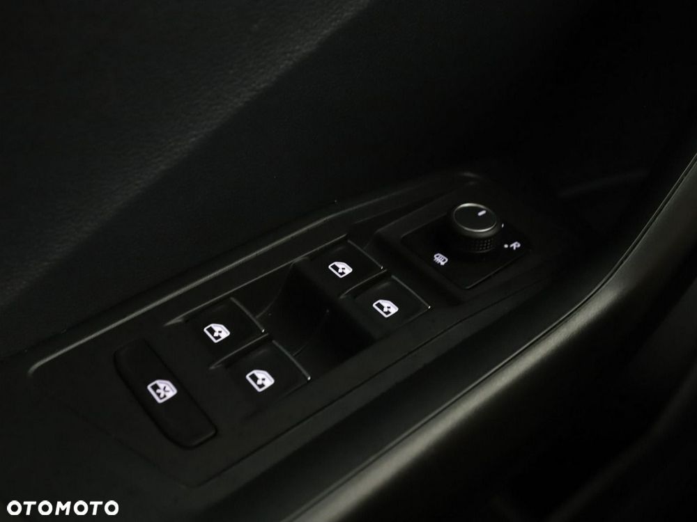 Volkswagen T-Roc 1.0 TSI OPF Style - 33