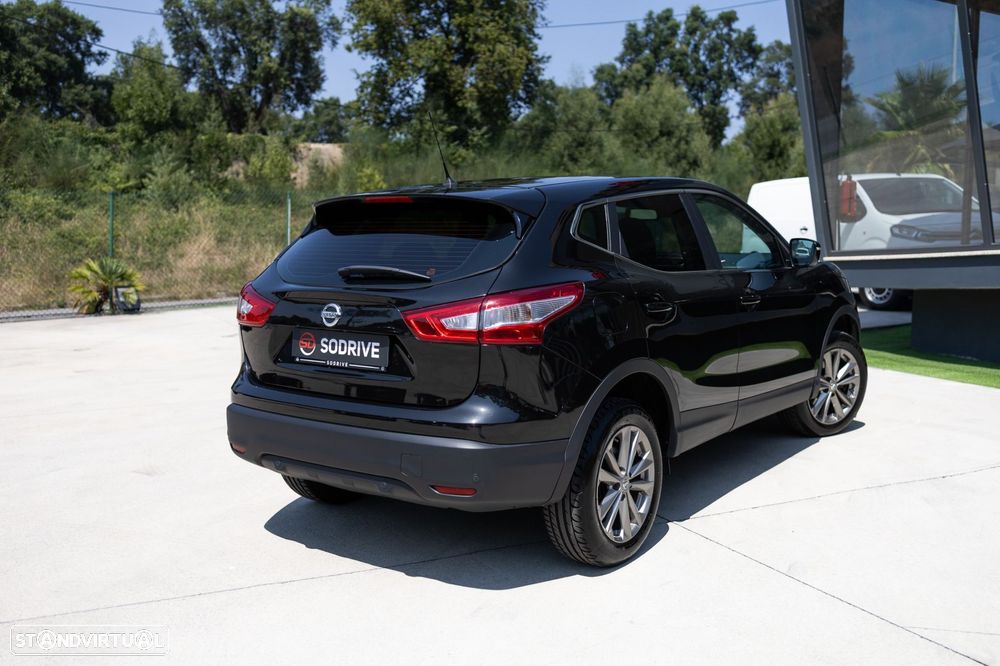 Nissan Qashqai 1.5 dCi N-Connecta - 22