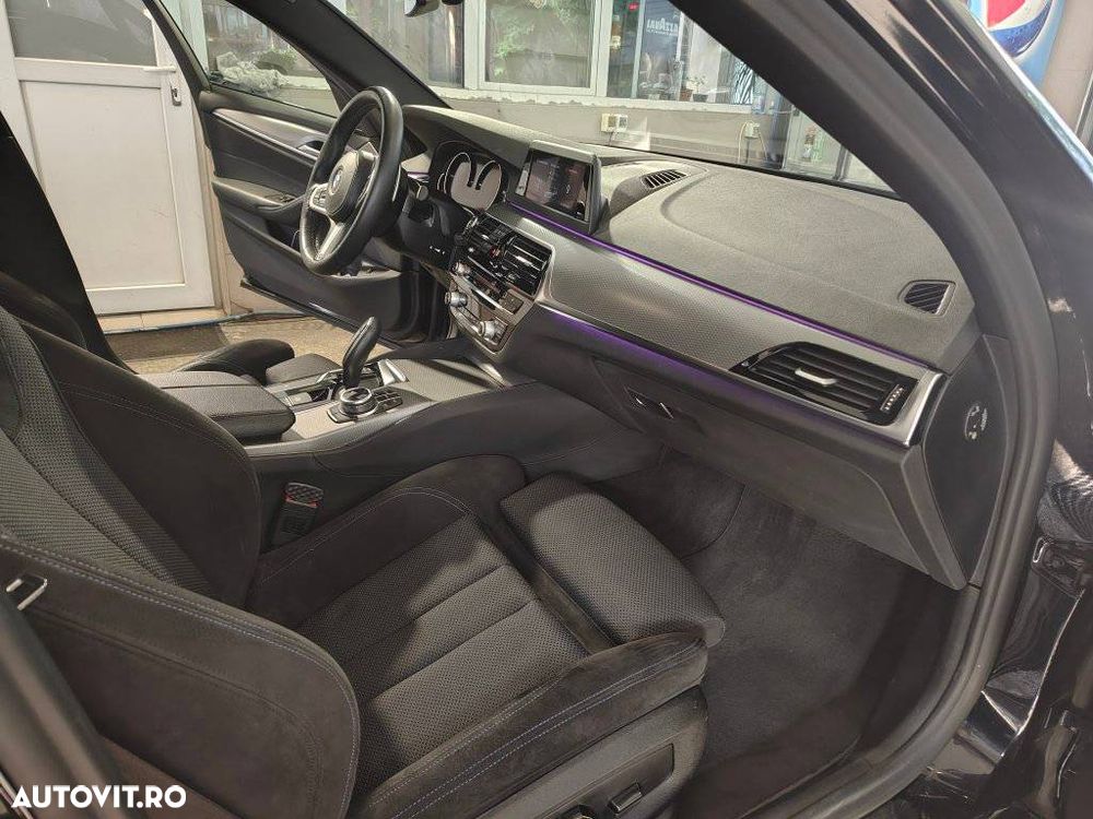 BMW Seria 5 540i AT - 8