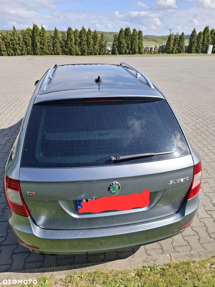 Skoda Superb 2.0 TDI Active DSG - 2