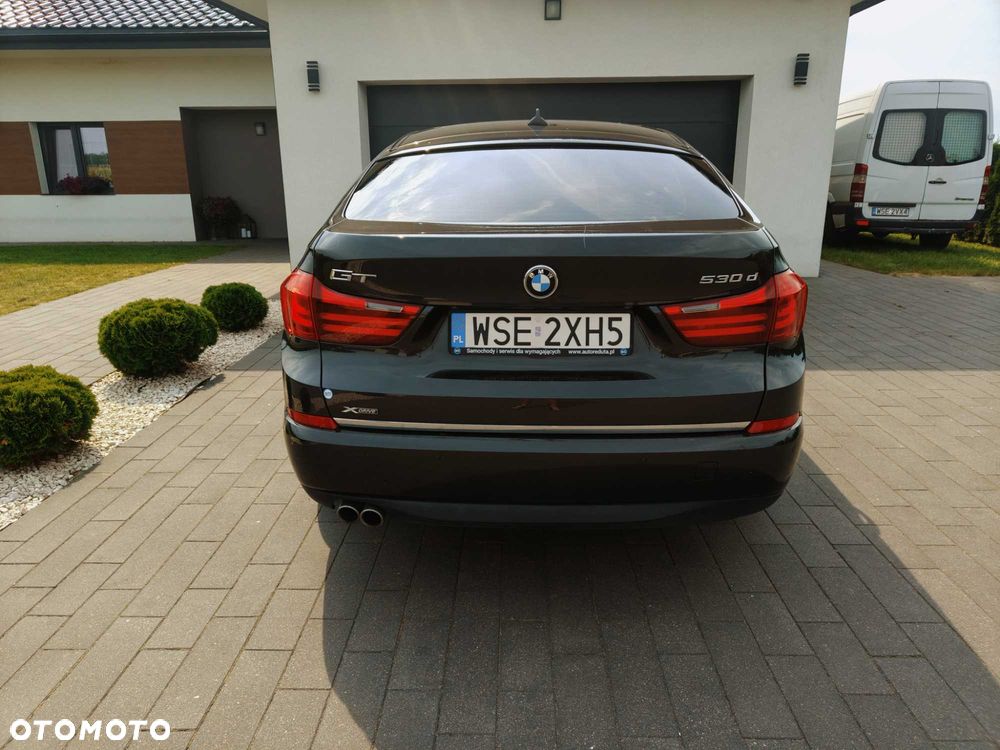 BMW 5GT - 5