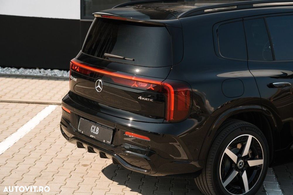 Mercedes-Benz GLB - 10