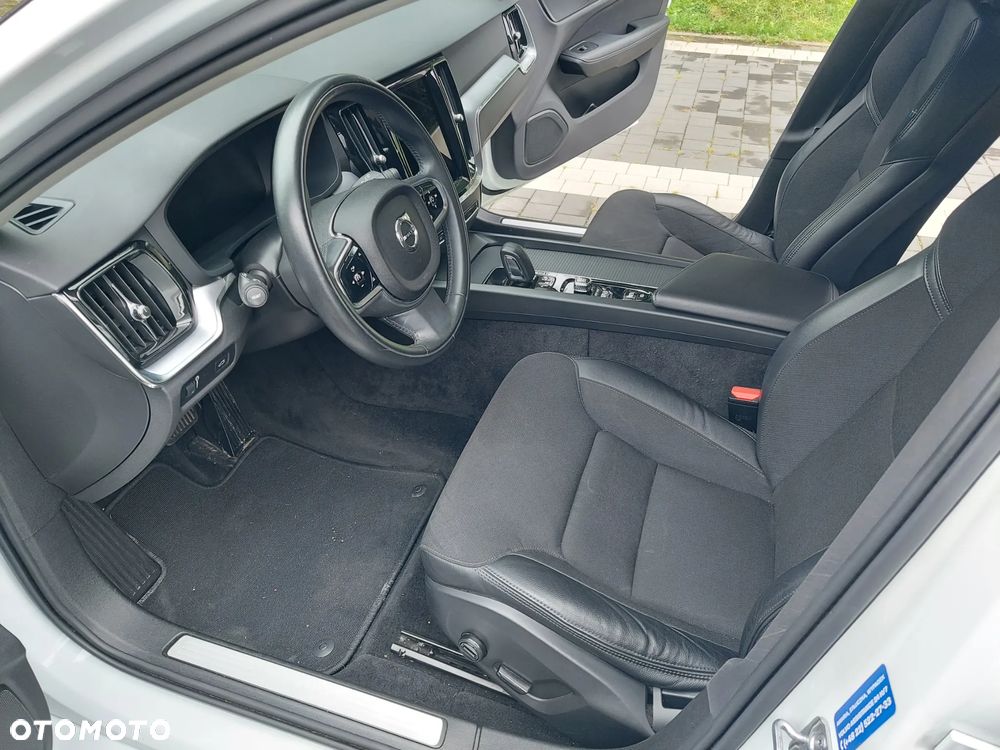 Volvo V60 B3 B Momentum Pro - 14