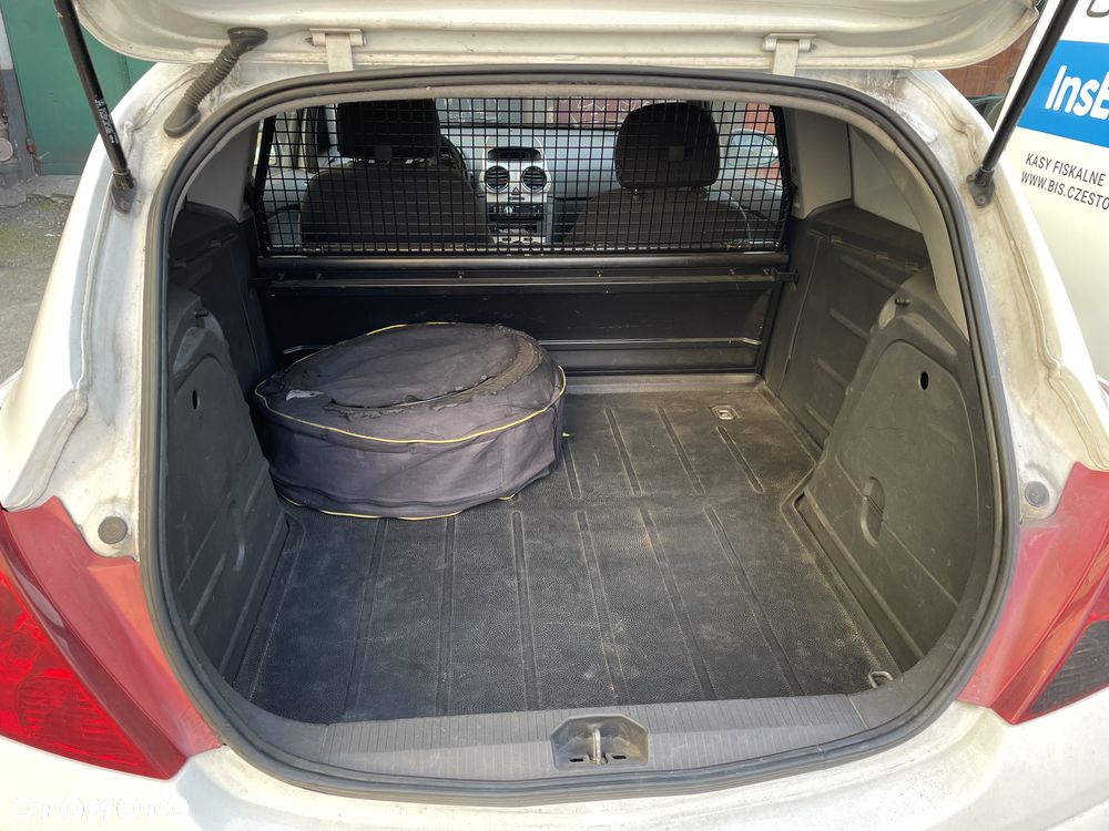 Opel Corsa 1.2 16V Essentia - 14