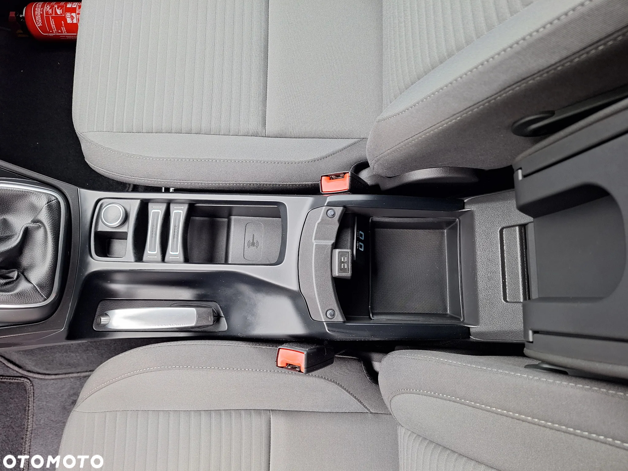 Ford Grand C-MAX - 20
